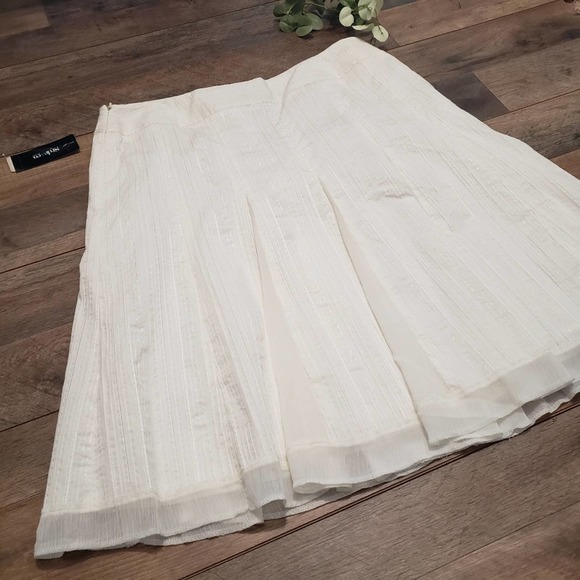 New Style & Co Ivory Silver Metallic Pleated A-Line Skirt Petite Plus 14P - Picture 6 of 12